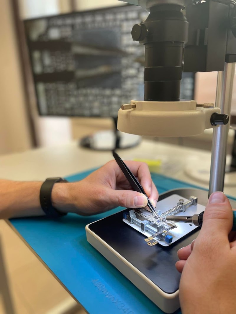 Apple Service - Serwis Apple | iPhone | MacBook | iPad || Usługi Krawieckie || Szczecin